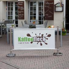 Banner für Absperrsystem „Café“